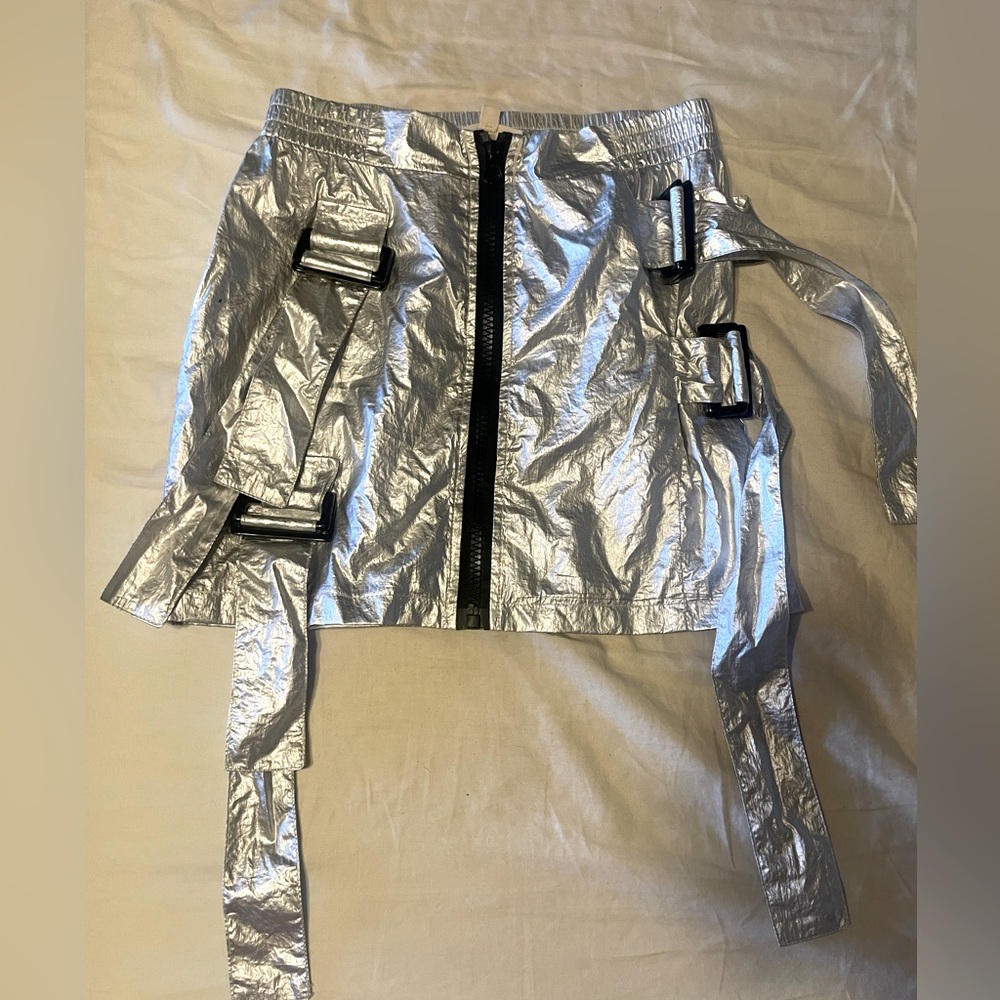 Silver mini skirt